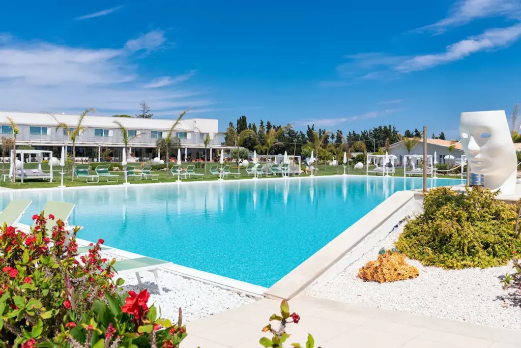Wellness & Spa Hotel Principe di Fitalia outside pool with sun loungers