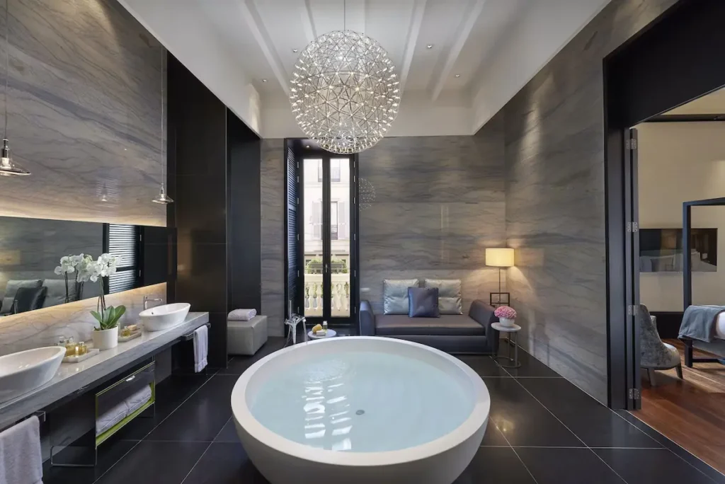 Mandarin Oriental luxury bathroom with deep bath