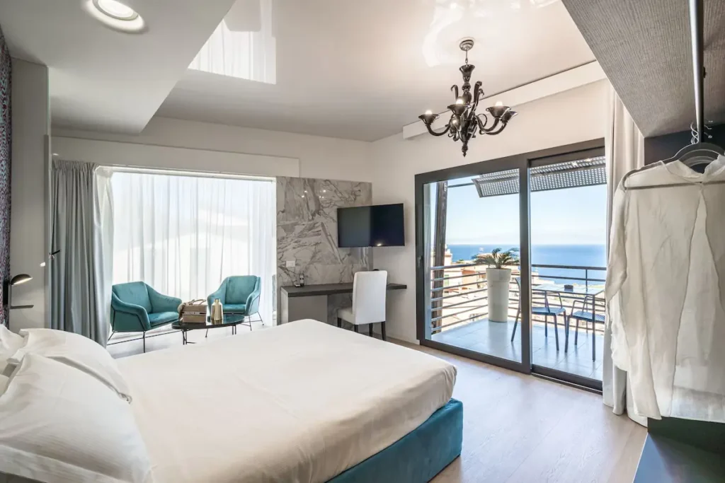 room with ocean views at the Taormina Palace Hotel